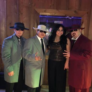 Meet your Posher, Claudia